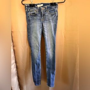 Hollister Jeans 00R W23 L31